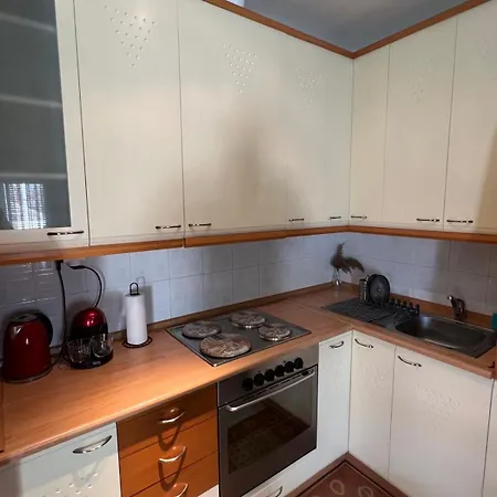 Marvic House Дом отдыха Exaplatanos