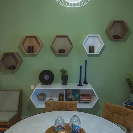 Дом отдыха Marvic House Exaplatanos