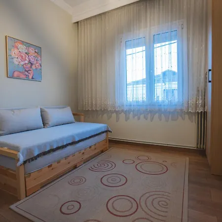 Marvic House Дом отдыха Exaplatanos