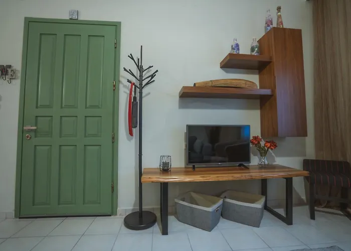 Marvic House 度假居 *