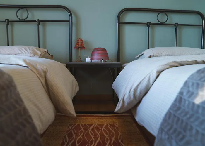 Marvic House Exaplatanos